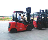 3 Stage Mast Diesel Engine Forklift 4.5m Lifting Height With Structural Painting